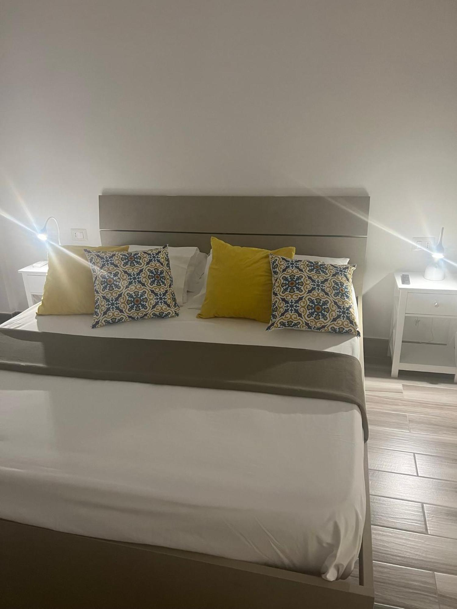 City Home 77 نابولي المظهر الخارجي الصورة